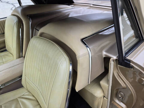 1966 Ford Thunderbird