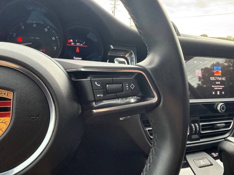 2022 Porsche Macan