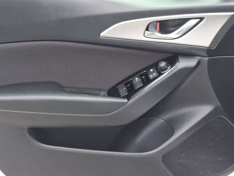 2017 Mazda MAZDA3 Sport