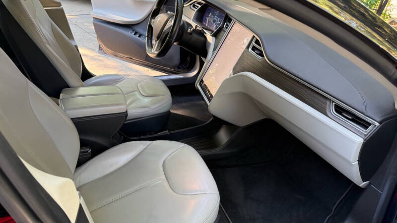 2014 Tesla Model S 85