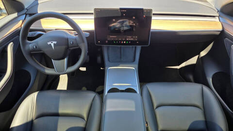 2025 Tesla Model Y Long Range
