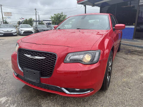 2016 Chrysler 300 S