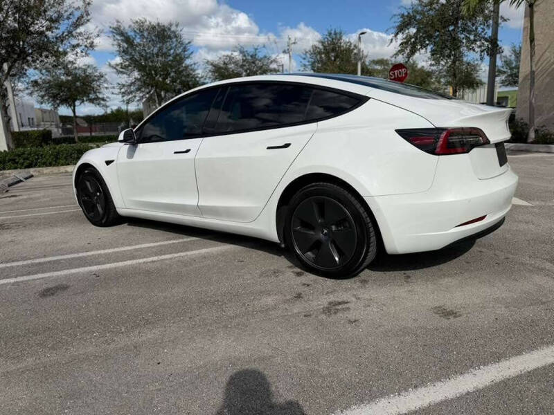 2021 Tesla Model 3 Standard Range Plus