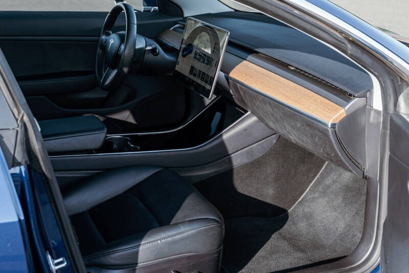 2019 Tesla Model 3 Long Range