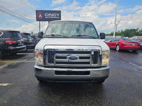 2011 Ford E-Series E-350 SD XLT