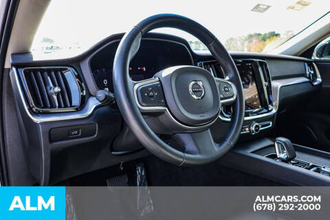 2024 Volvo S60 B5 Core Dark Theme