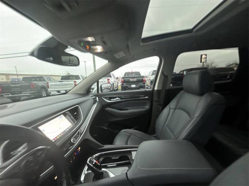 2021 Buick Enclave Essence