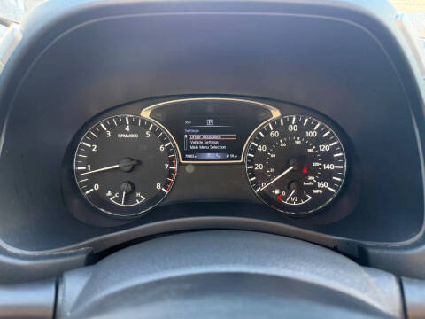 2020 Nissan Pathfinder SV