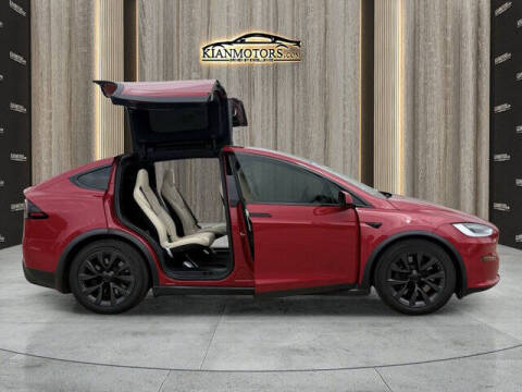 2022 Tesla Model X Plaid