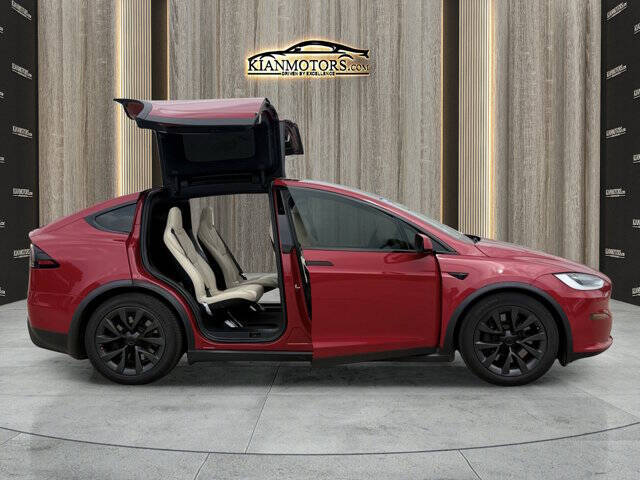 2022 Tesla Model X Plaid
