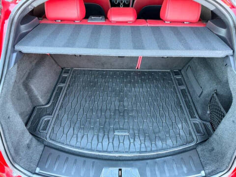 2020 Jaguar E-PACE P300 R-Dynamic HSE