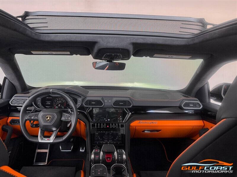 2024 Lamborghini Urus S