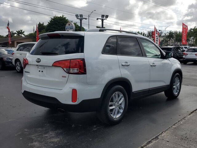 2014 Kia Sorento LX