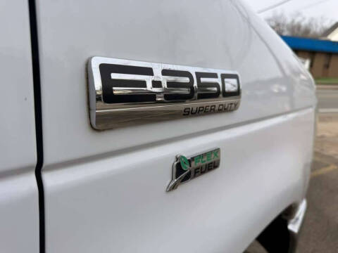 2015 Ford E-Series E-350 SD