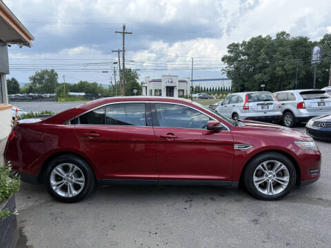 2015 Ford Taurus SEL