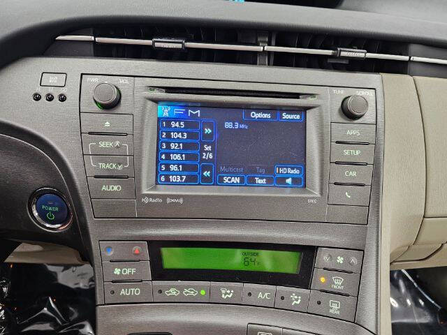 2014 Toyota Prius Two