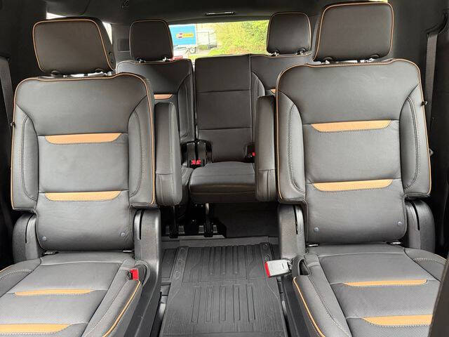 2023 GMC Yukon XL AT4