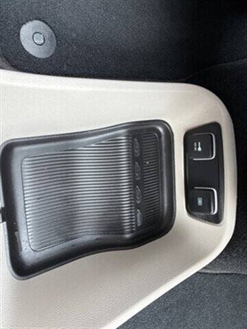 2017 Chrysler Pacifica Hybrid Premium