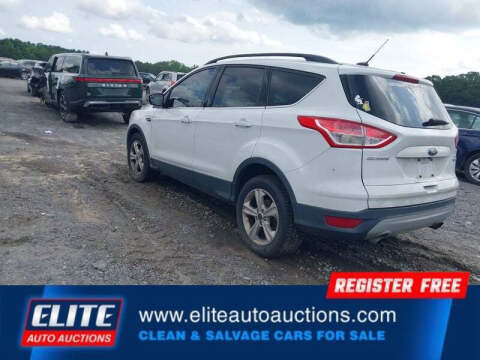 2016 Ford Escape SE
