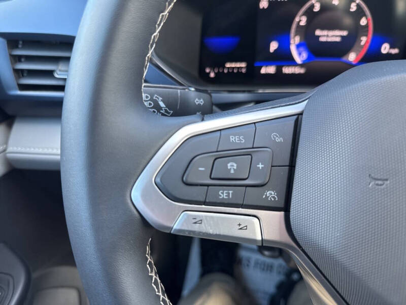 2023 Volkswagen Taos SE 4Motion