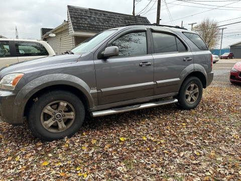 2005 Kia Sorento for sale at MEDINA WHOLESALE LLC in Wadsworth OH