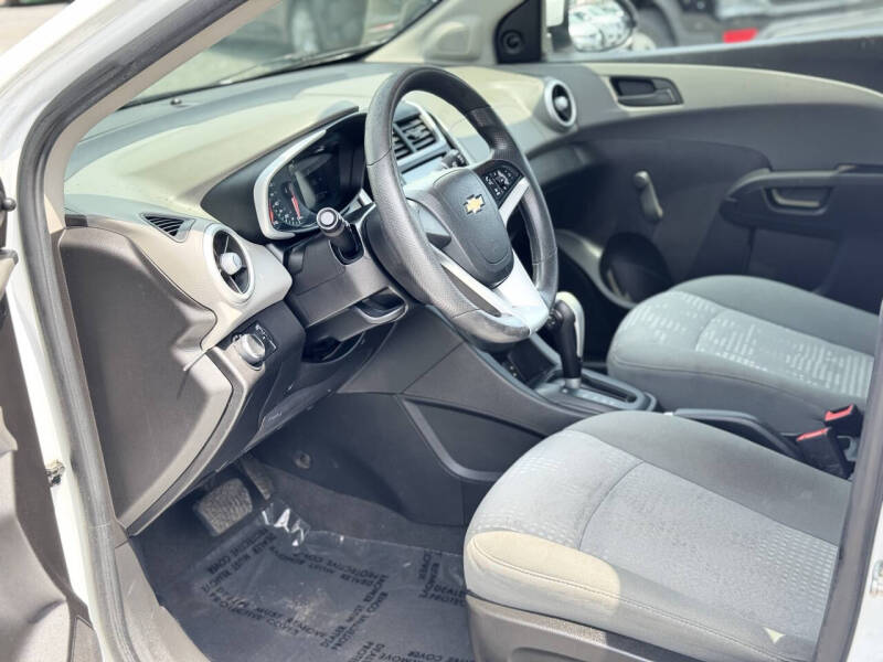 2017 Chevrolet Sonic LT Auto Fleet