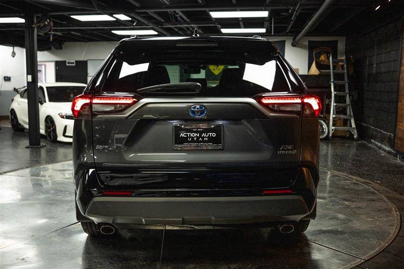2019 Toyota RAV4 Hybrid XSE