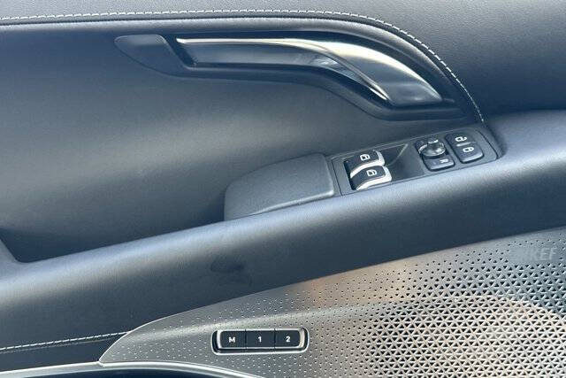 2025 Lotus Emira V6 Base