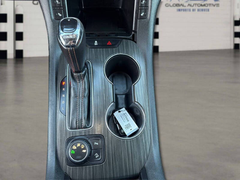 2017 GMC Acadia SLT-1