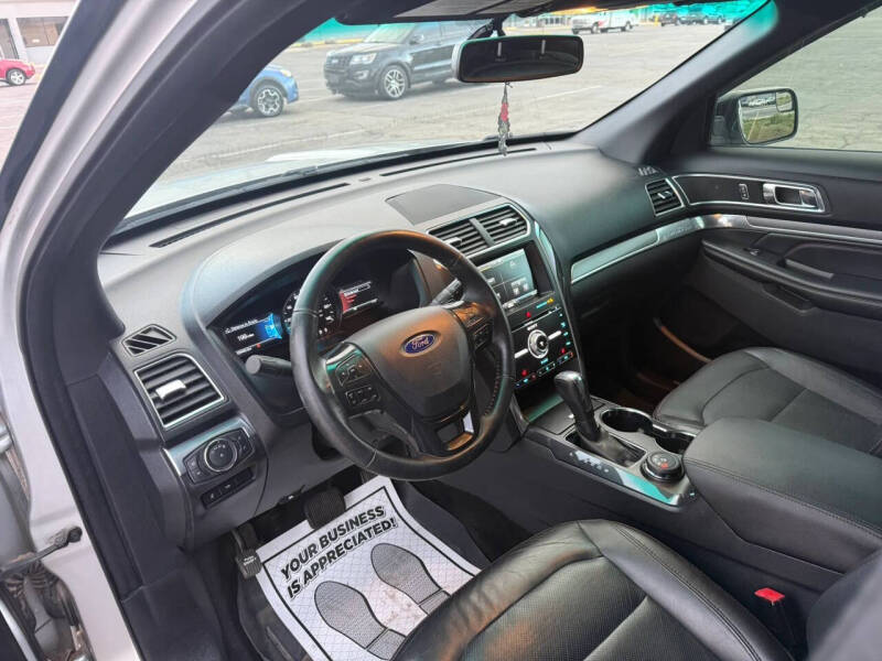 2016 Ford Explorer Sport