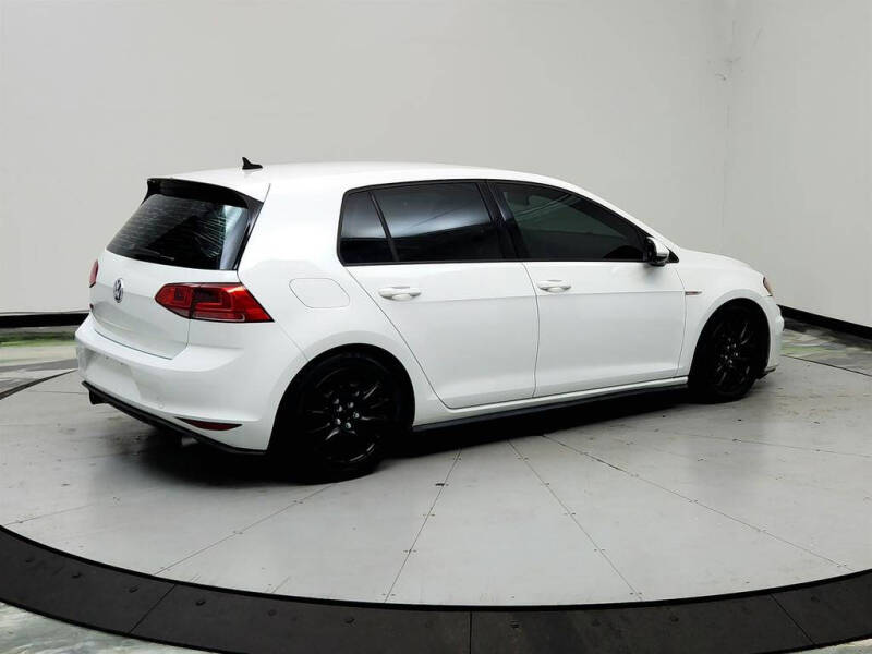 2017 Volkswagen Golf GTI S