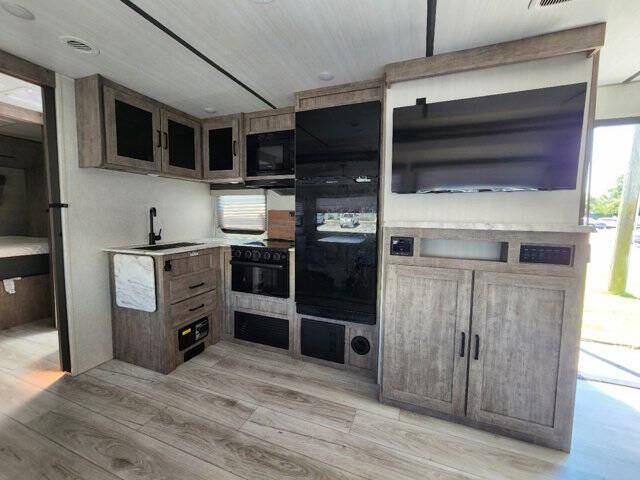 2023 Forest River Surveyor Legend