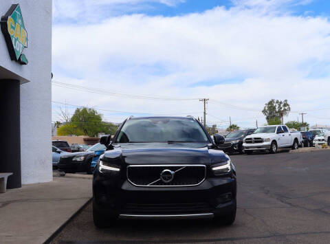 2022 Volvo XC40 T4 Momentum