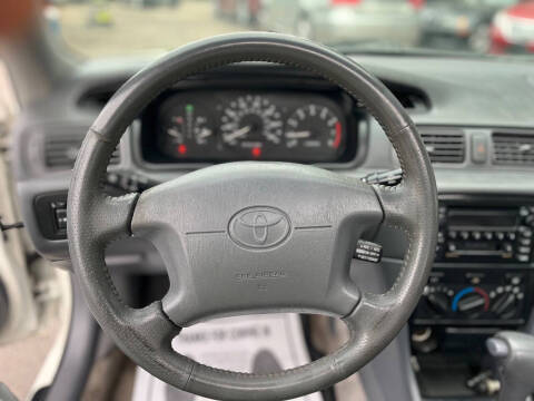 2001 Toyota Camry LE