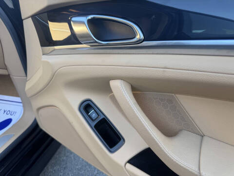 2012 Porsche Panamera