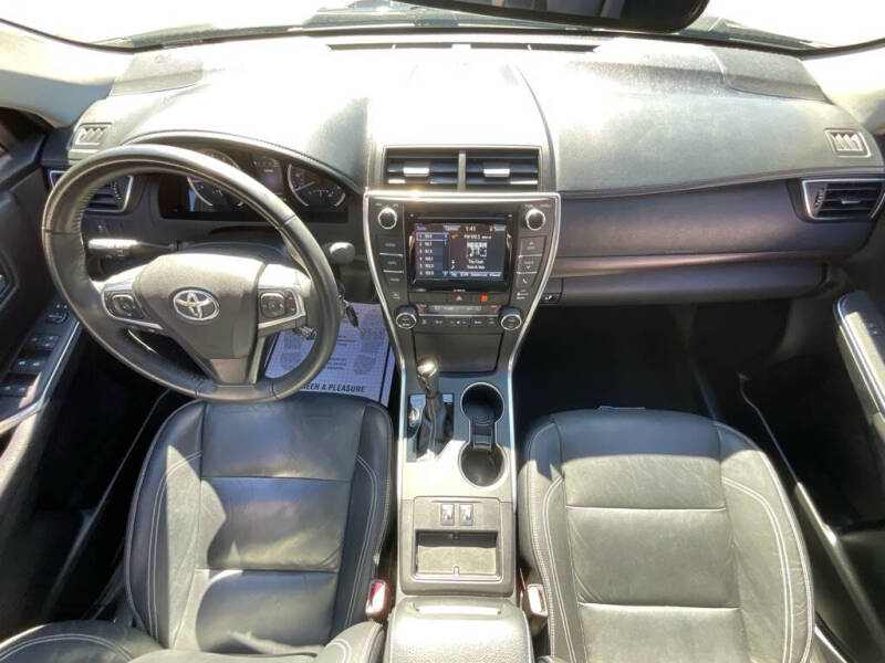 2017 Toyota Camry XLE