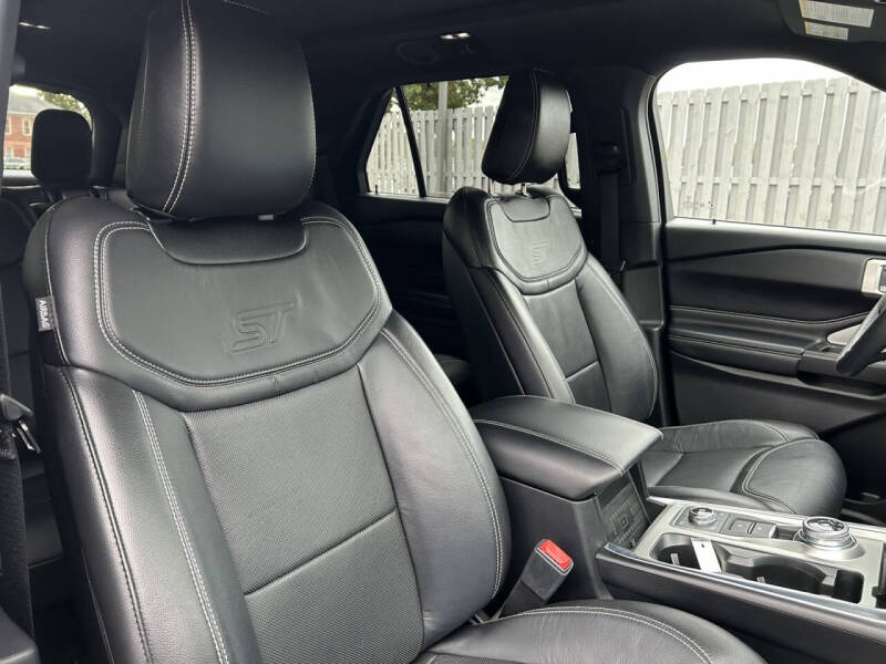 2020 Ford Explorer ST