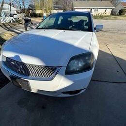 2011 Mitsubishi Galant SE