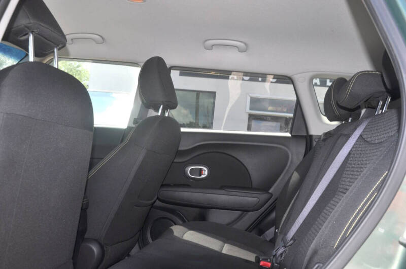 2014 Kia Soul +
