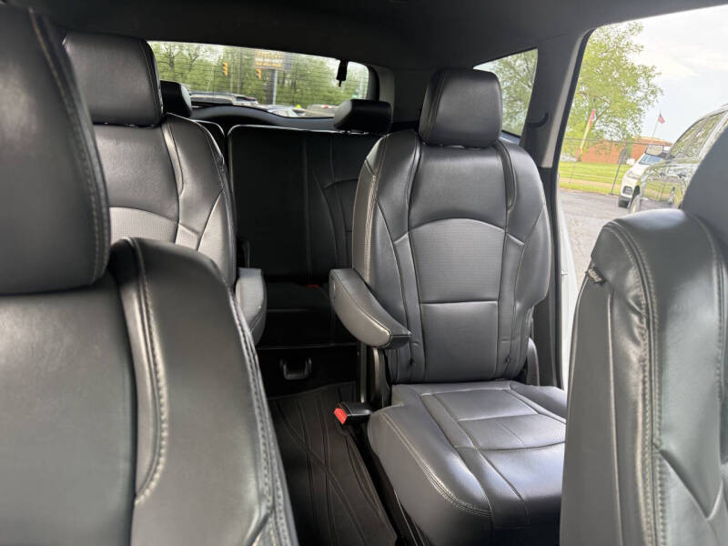 2018 Buick Enclave Essence