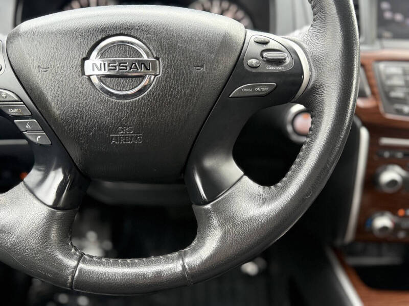 2018 Nissan Pathfinder Platinum