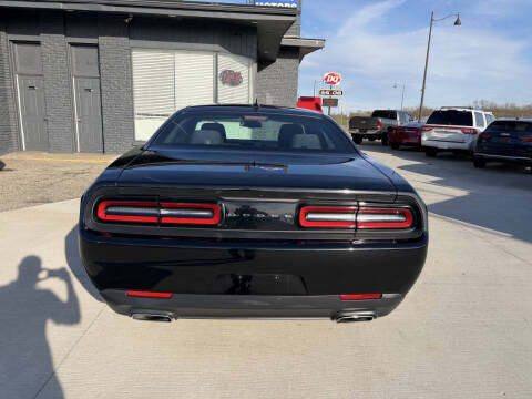 2017 Dodge Challenger SXT