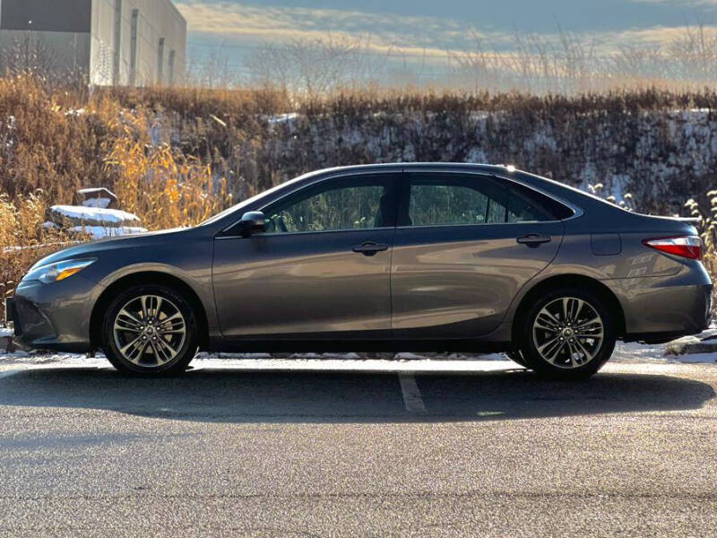 2016 Toyota Camry Special Edition photo 5