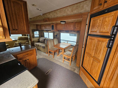 2008 Big Horn 5Th Wheel 3055RL