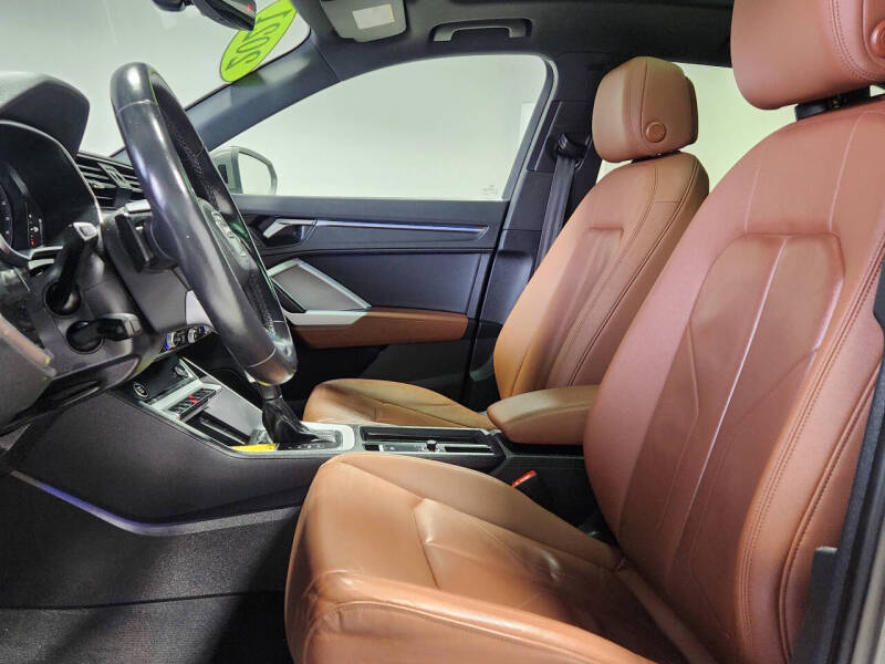 2021 Audi Q3 quattro S line Prem Plus 45 TFSI