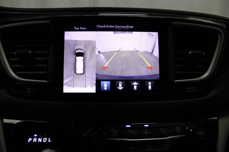 2020 Chrysler Pacifica Touring