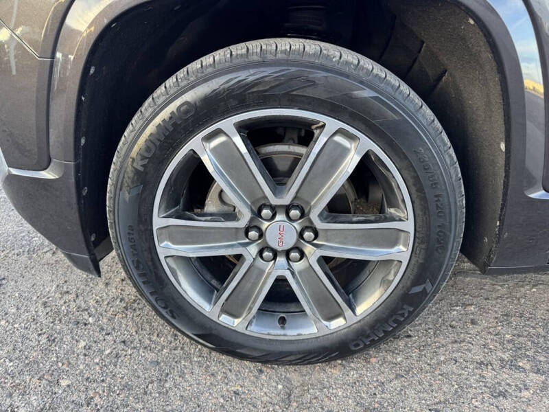 2018 GMC Acadia Denali