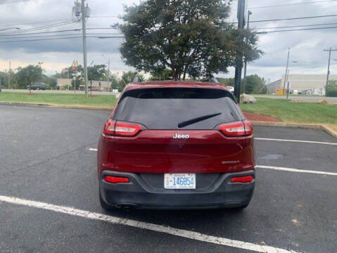2016 Jeep Cherokee Sport