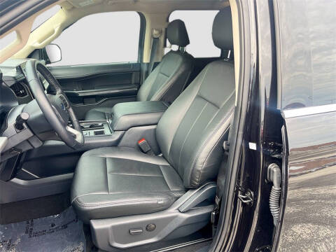 2023 Ford Expedition XLT