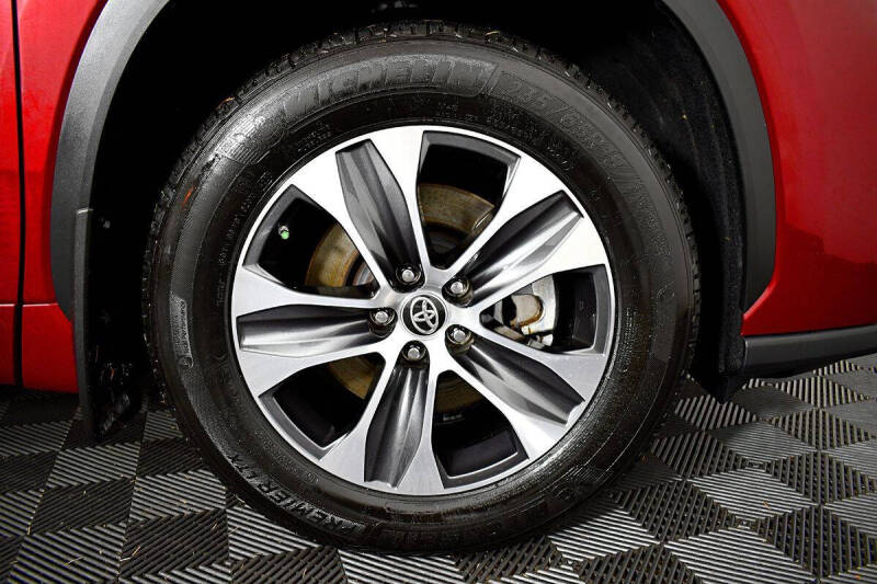 2020 Toyota Highlander Hybrid XLE